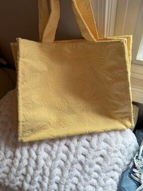 NWOT - Yellow Floral Textured Terry Cloth Tote Bag